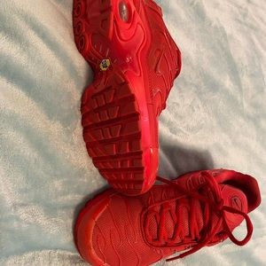 Nike Air Vapormax Plus TN Triple Red